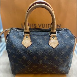 SOLD ❌❌ Authentic Louis Vuitton Speedy 25